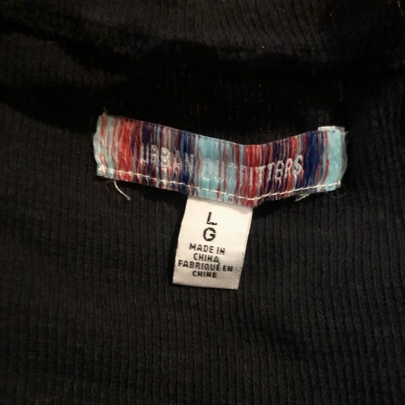 UO Knit Cold Shoulder Top - Picture 3 of 3